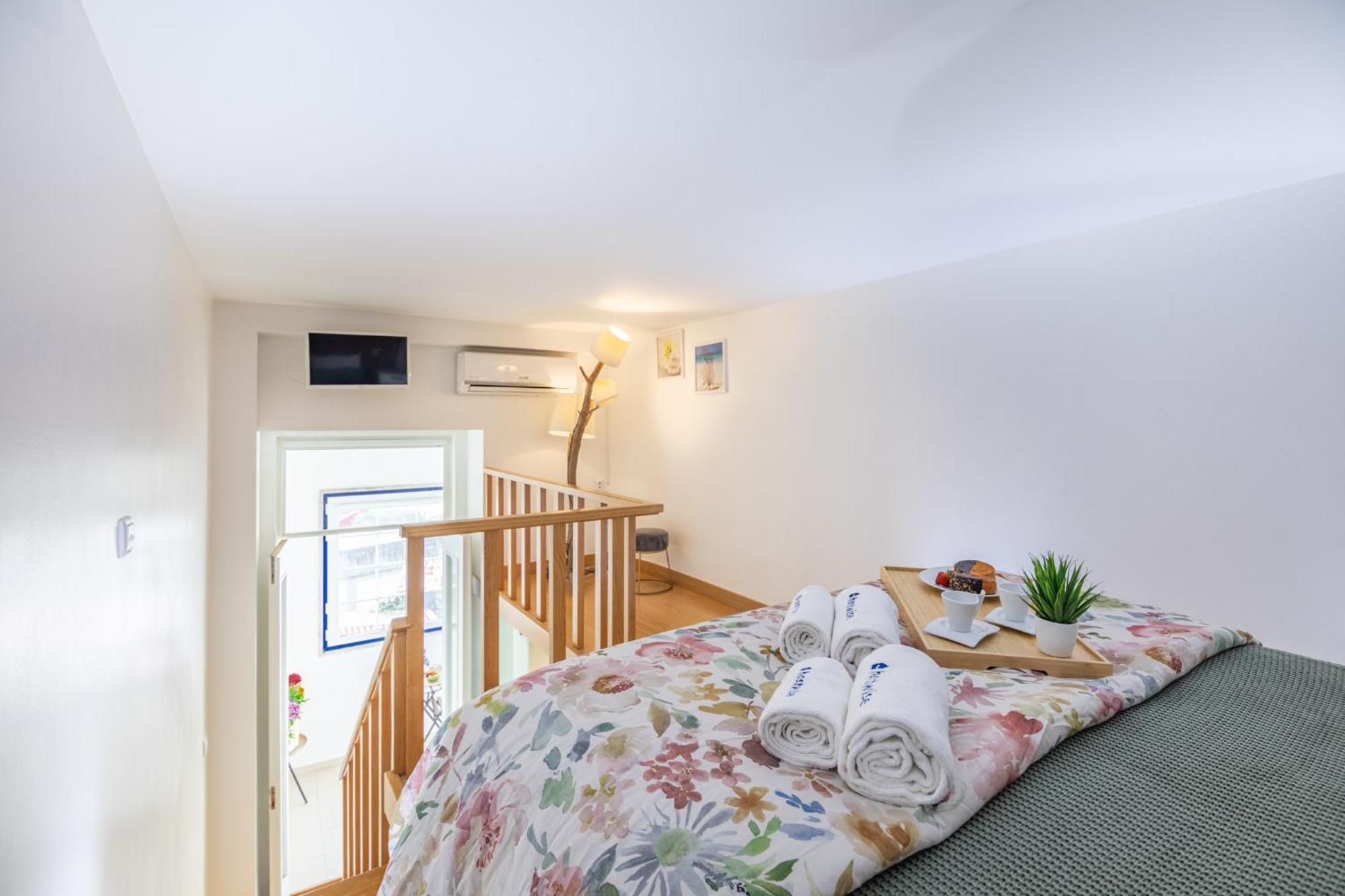 Deluxe Spacious Flats W Mezzanine By Host Wise Apartment ปอร์โต ห้อง รูปภาพ